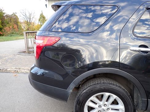 Used 2013 Ford Explorer XLT w/ Class III Trailer Tow Pkg image 14