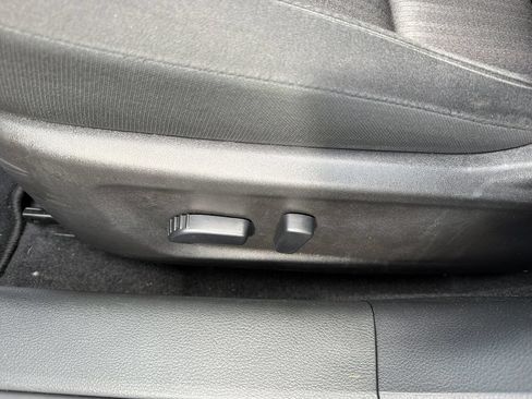 Used 2025 Nissan Altima 2.5 SV FWD image 16