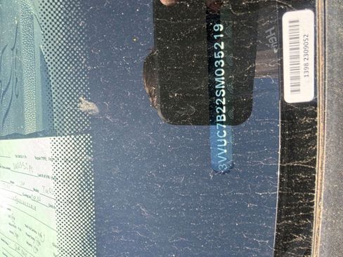 Used 2025 Volkswagen Taos SE image 10