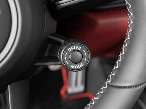 Used 2026 Porsche 911 GT3 RWD image 19