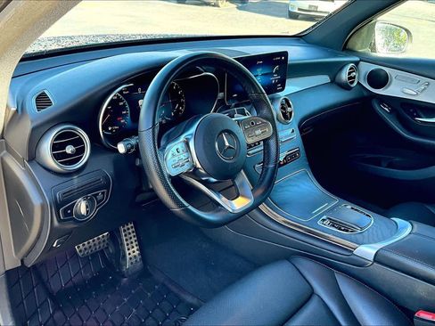 Used 2022 Mercedes-Benz GLC 300 image 17
