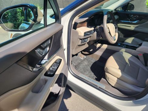 Used 2022 Lincoln Corsair Reserve w/ Equipment Group 201A image 27