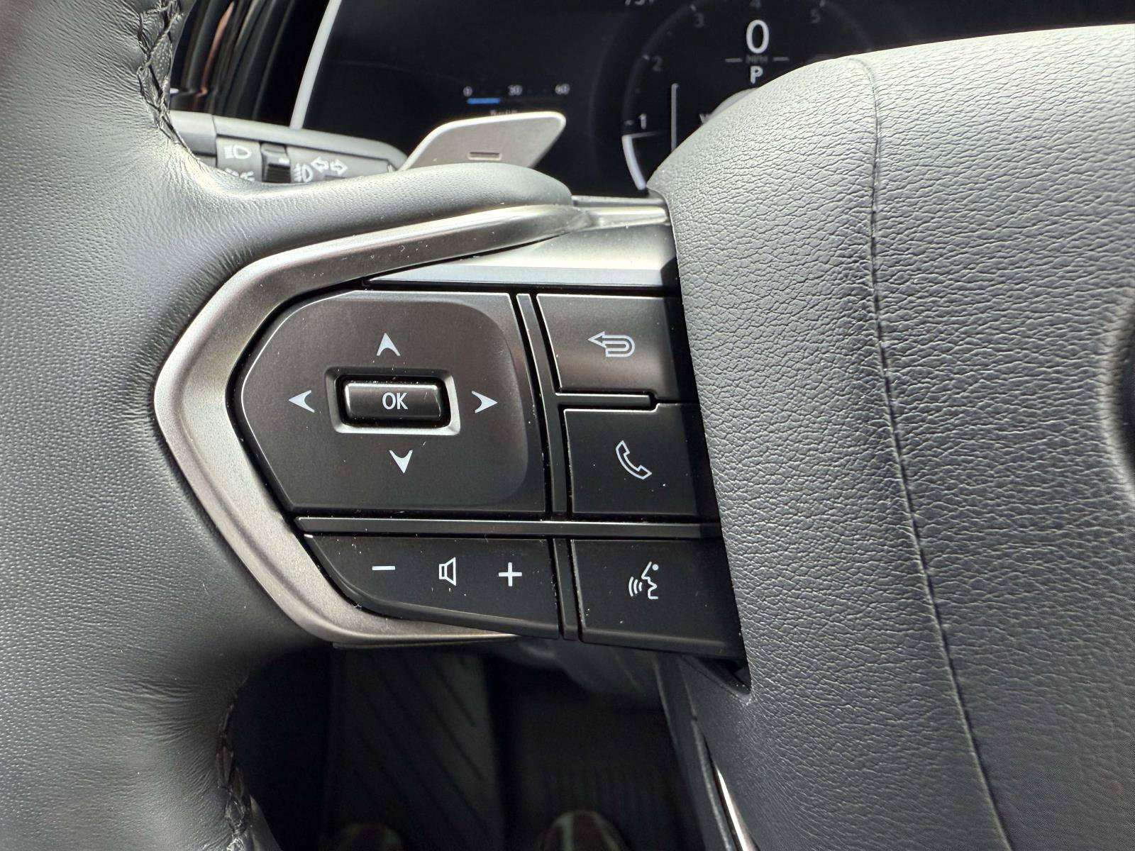Used 2025 Lexus RX 350 F Sport w/ Convenience Package AWD/4WD image 22