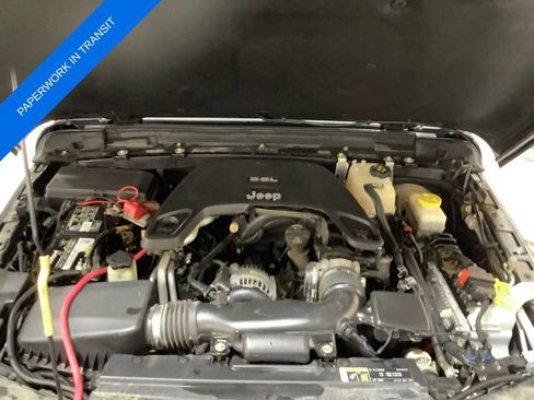 Certified 2019 Jeep Wrangler Unlimited Sport S AWD/4WD image 16