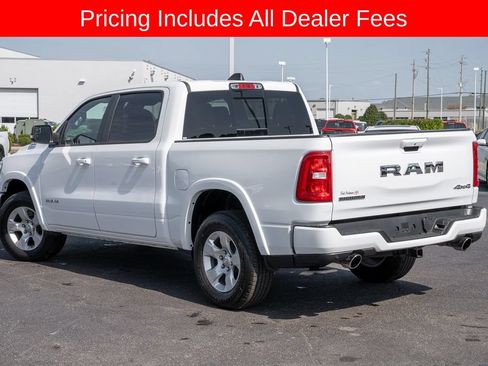 Used 2025 RAM 1500 Big Horn AWD/4WD image 4