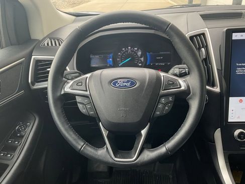 Used 2023 Ford Edge SEL w/ Convenience Package image 11