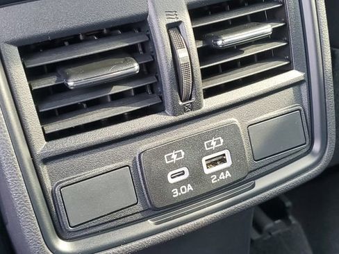 Used 2026 Subaru Forester Premium image 11