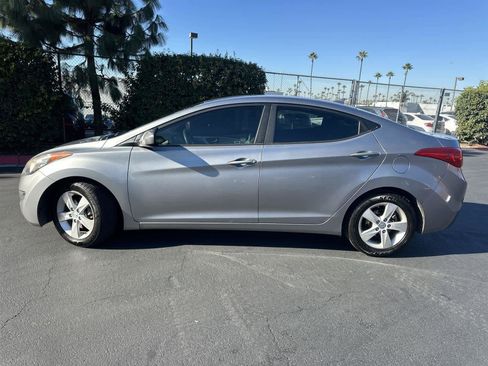Used 2011 Hyundai Elantra GLS w/ Navigation Pkg 4 image 3