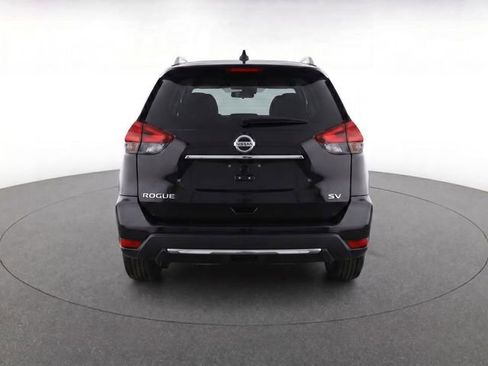 Used 2017 Nissan Rogue SV FWD image 10