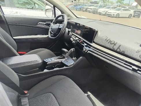 Certified 2026 Kia Sportage LX FWD image 14