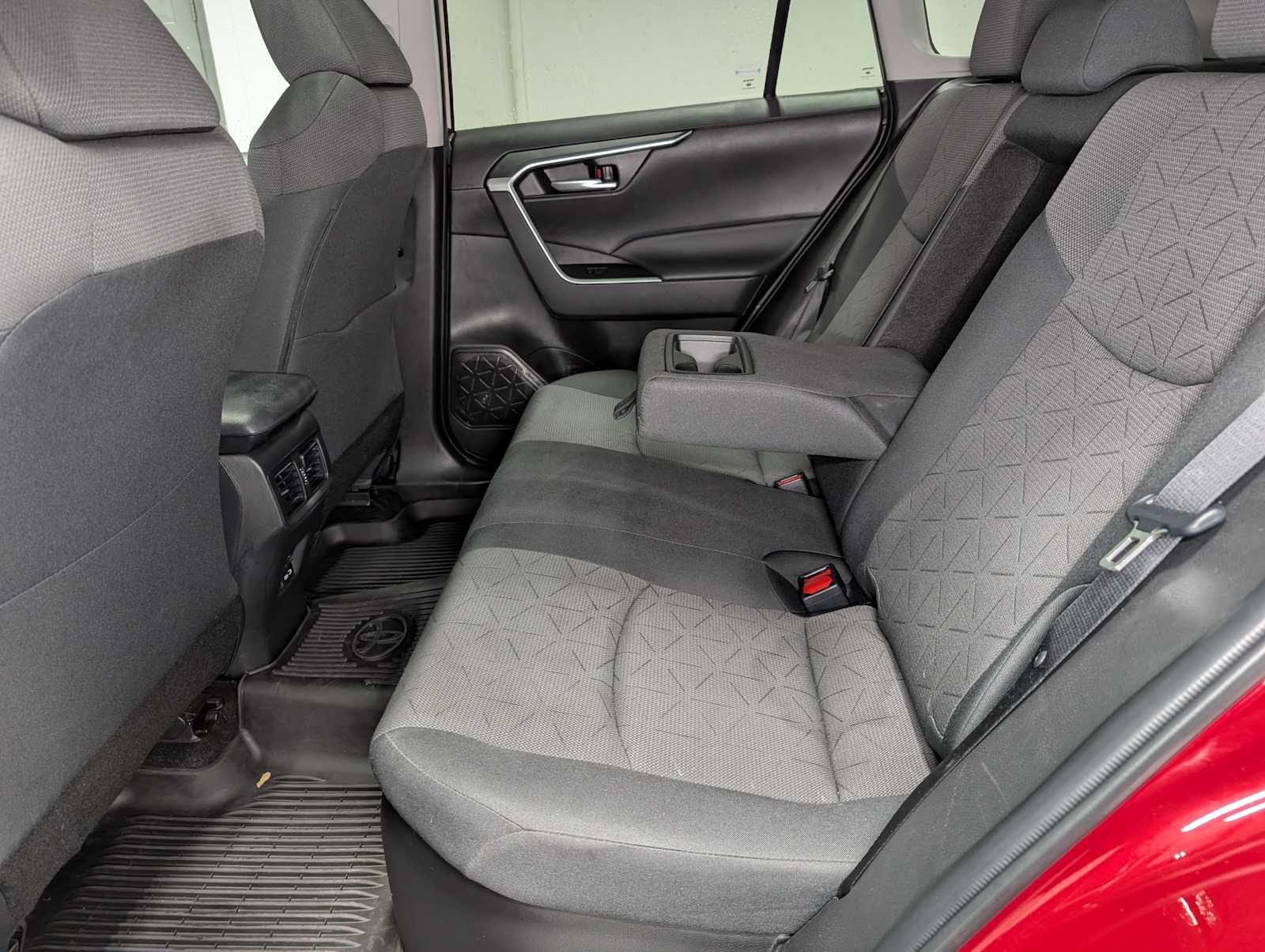 Used 2024 Toyota RAV4 XLE w/ Convenience Package AWD/4WD image 22