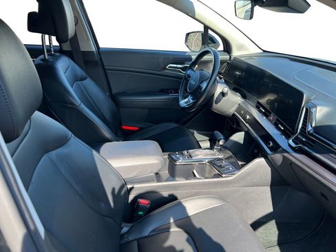 Used 2023 Kia Sportage EX image 15