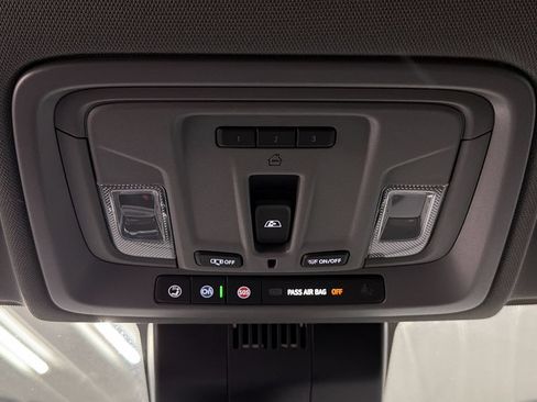 Used 2026 Chevrolet Silverado 1500 LT Trail Boss w/ Convenience Package II AWD/4WD image 34