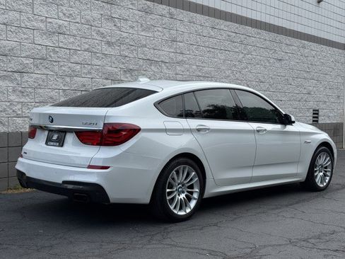 Used 2013 BMW 550i Gran Turismo xDrive AWD/4WD image 16