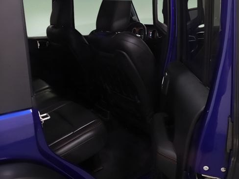Certified 2018 Jeep Wrangler Unlimited Rubicon AWD/4WD image 14
