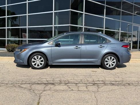 Used 2020 Toyota Corolla LE FWD image 6