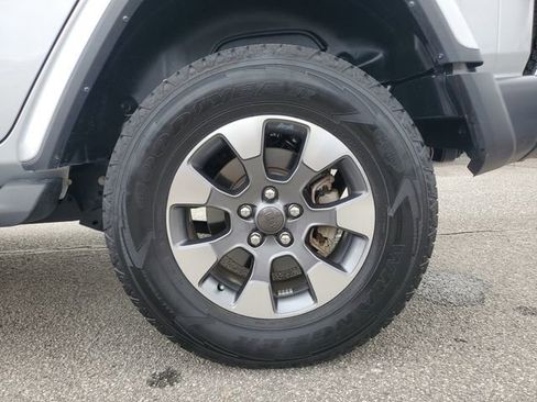 Certified 2023 Jeep Wrangler Sahara image 12