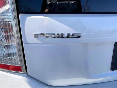 Used 2013 Toyota Prius Two image 35