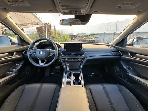Used 2019 Honda Accord EX image 10