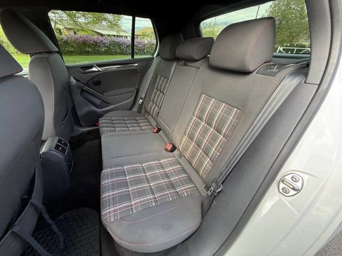 Used 2011 Volkswagen GTI 4-Door image 10