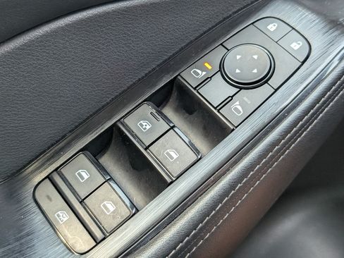 Used 2024 Nissan Rogue SV AWD/4WD image 21