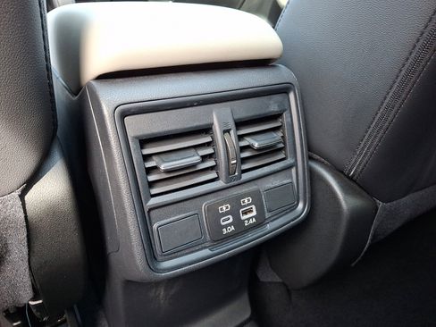 Certified 2025 Subaru Forester Premium image 11