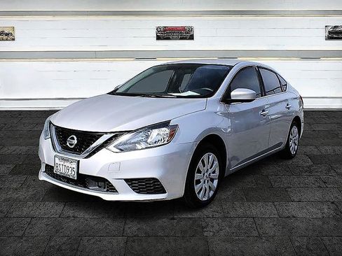 Used 2019 Nissan Sentra S FWD image 3