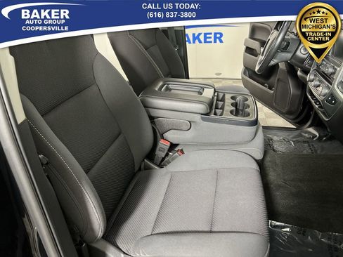 Used 2018 Chevrolet Silverado 1500 LT w/ All Star Edition image 24