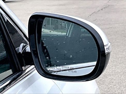 Used 2019 Kia Sorento LX image 22