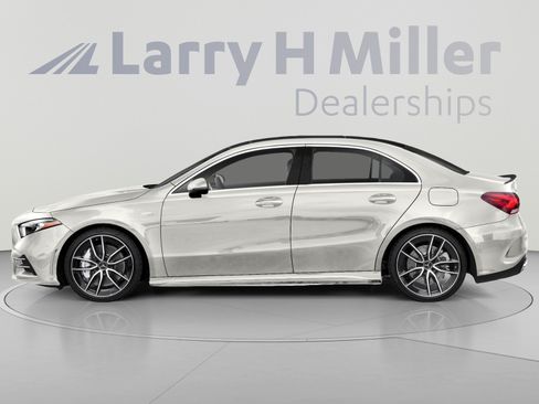 Used 2021 Mercedes-Benz A 35 AMG 4MATIC image 3