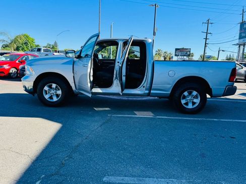 Used 2017 RAM 1500 Classic SLT image 8