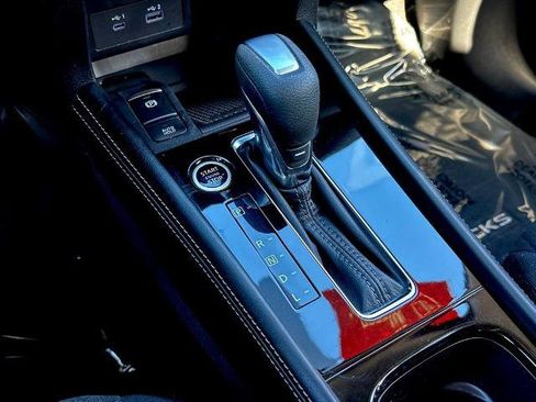 Certified 2023 Nissan Kicks SV image 26