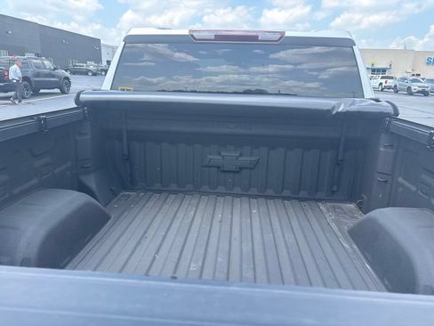 Used 2021 Chevrolet Silverado 1500 RST AWD/4WD image 12