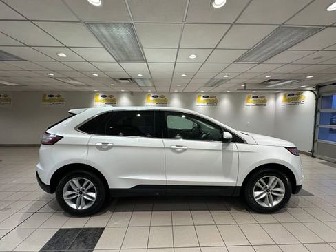 Used 2018 Ford Edge SEL w/ Equipment Group 201A image 3