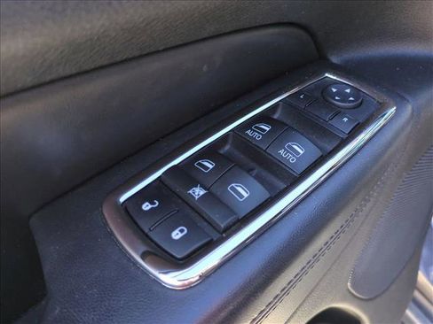 Used 2014 Jeep Grand Cherokee Laredo w/ Quick Order Package 23E RWD image 12