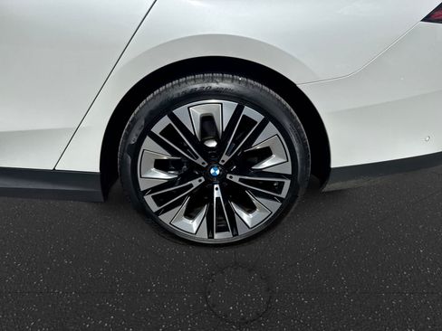 Used 2026 BMW 540i xDrive w/ Executive Package AWD/4WD image 20
