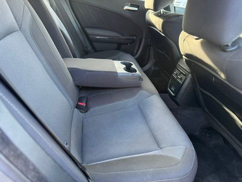 Used 2017 Dodge Charger R/T w/ Navigation & Travel Group image 17