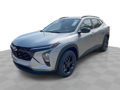 New 2026 Chevrolet Trax LT w/ Driver Confidence Package