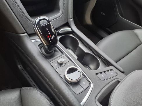 New 2025 Cadillac XT6 Luxury image 15