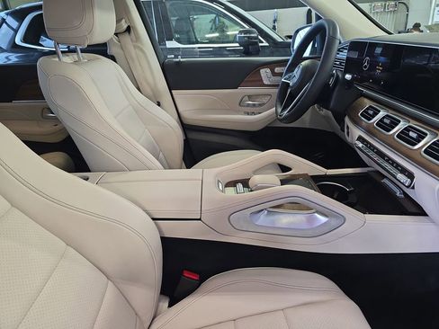 Certified 2024 Mercedes-Benz GLS 450 4MATIC image 10