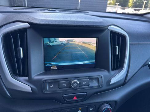 Used 2018 GMC Terrain SLE AWD/4WD image 29