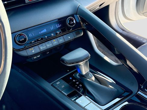 New 2026 Hyundai Elantra SEL Sport Premium image 10