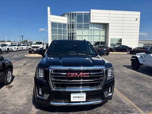 Used 2024 GMC Yukon SLT w/ SLT Premium Package AWD/4WD image 13