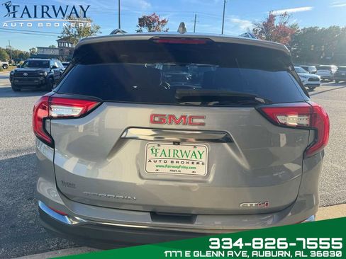 Used 2023 GMC Terrain AT4 image 7