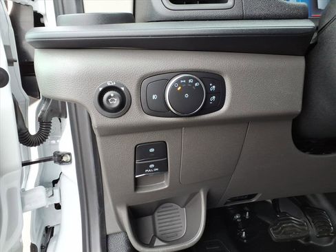 New 2026 Ford Transit 250 148 Medium Roof w/ Load Area Protection Package image 12