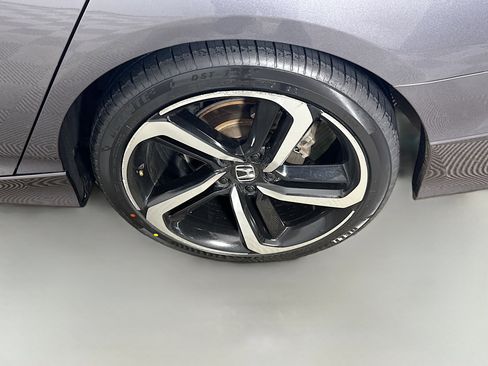Used 2018 Honda Accord Sport image 37