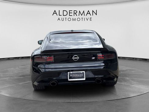 Used 2024 Nissan Z Performance w/ Floor Mat Package RWD image 4