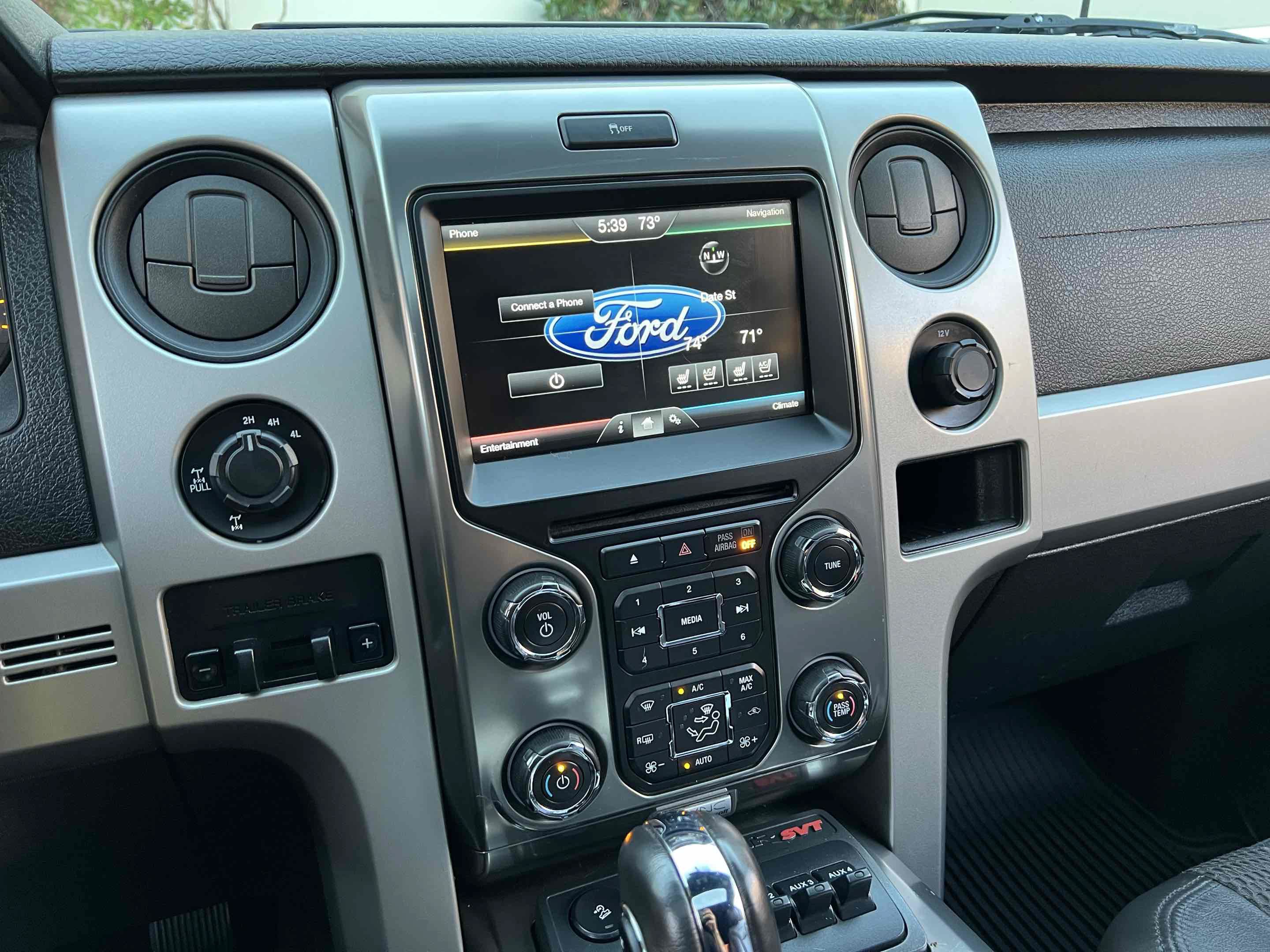 Used 2014 Ford F150 Raptor w/ Equipment Group 801A Luxury AWD/4WD image 29