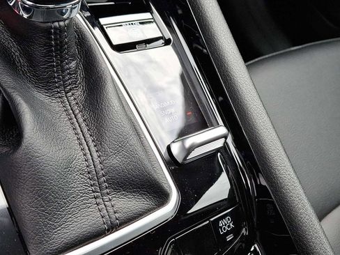 New 2026 Jeep Compass Limited w/ Sun, Sound & Navigation Group image 17