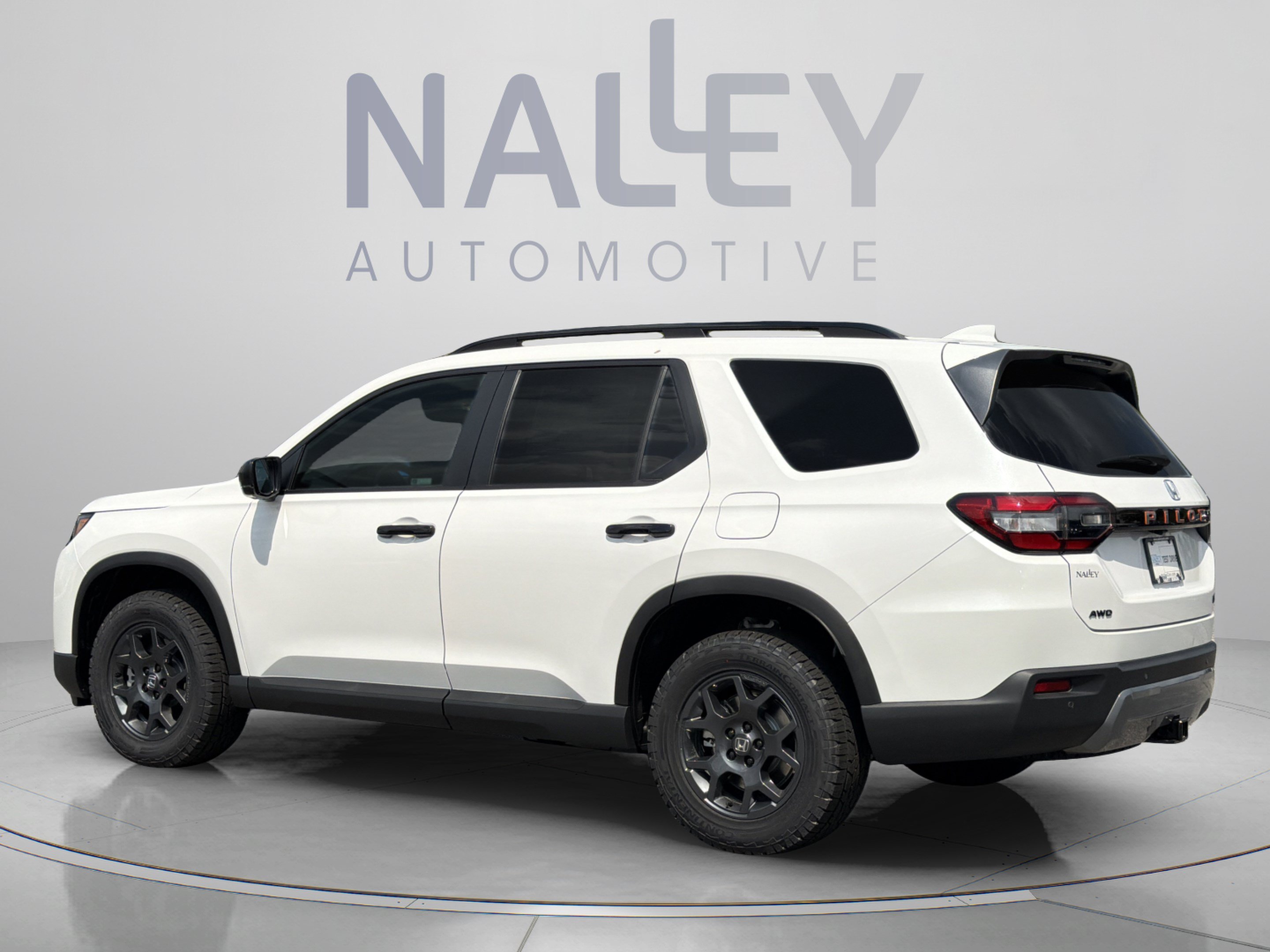 New 2026 Honda Pilot TrailSport image 3
